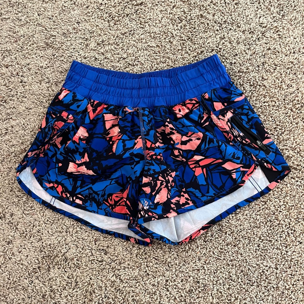 lululemon athletica Tracker Short in Paint Storm Harbor - Picture 2 of 4